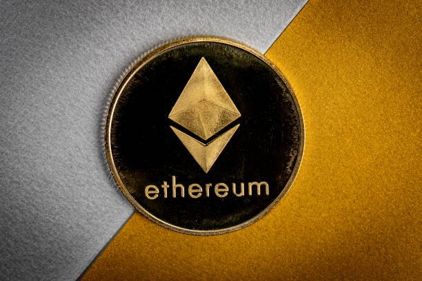 Bolsillo dorado de Ethereum en juego
