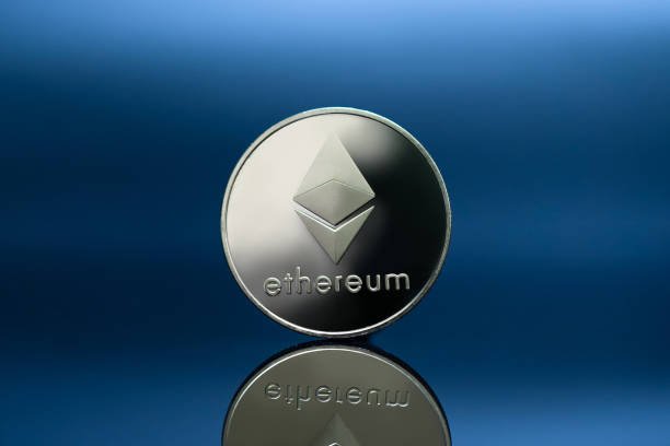 Ethereum muestra una rara señal de sobreventa cuando el precio alcanza la zona de demanda: ¿carga de rebote importante?