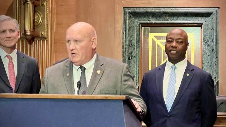 Los legisladores de la Cámara de Representantes de Estados Unidos que supervisan la CFTC instan a Trump a ocupar la comisión