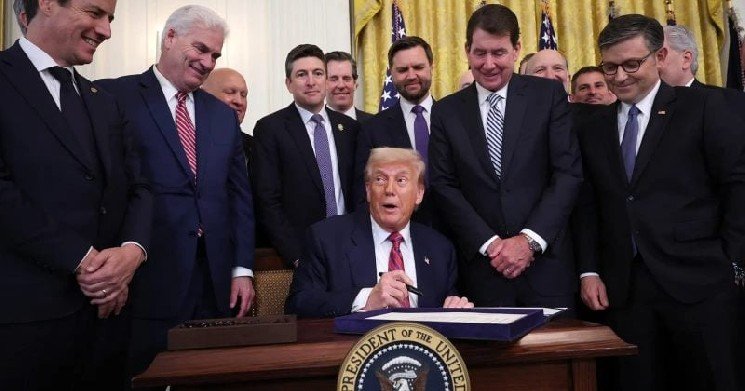 La Ley de Claridad pasa al Congreso para su aprobación y aspira a la firma de Trump