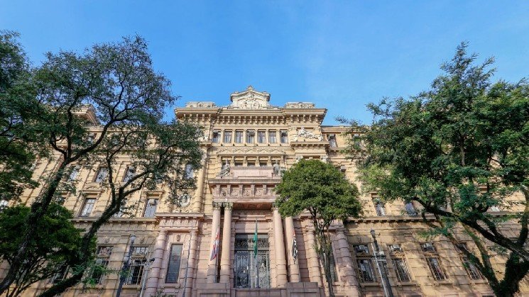 Tribunal de São Paulo falla contra Coinbase en un caso histórico por un hack de autocustodia de 100.000 dólares
